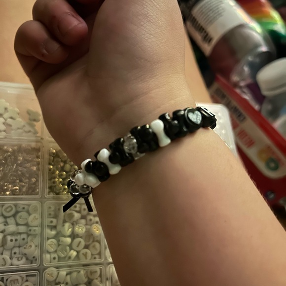 Taylor Swift Reputation Friendship Bracelet - Picture 3 of 3